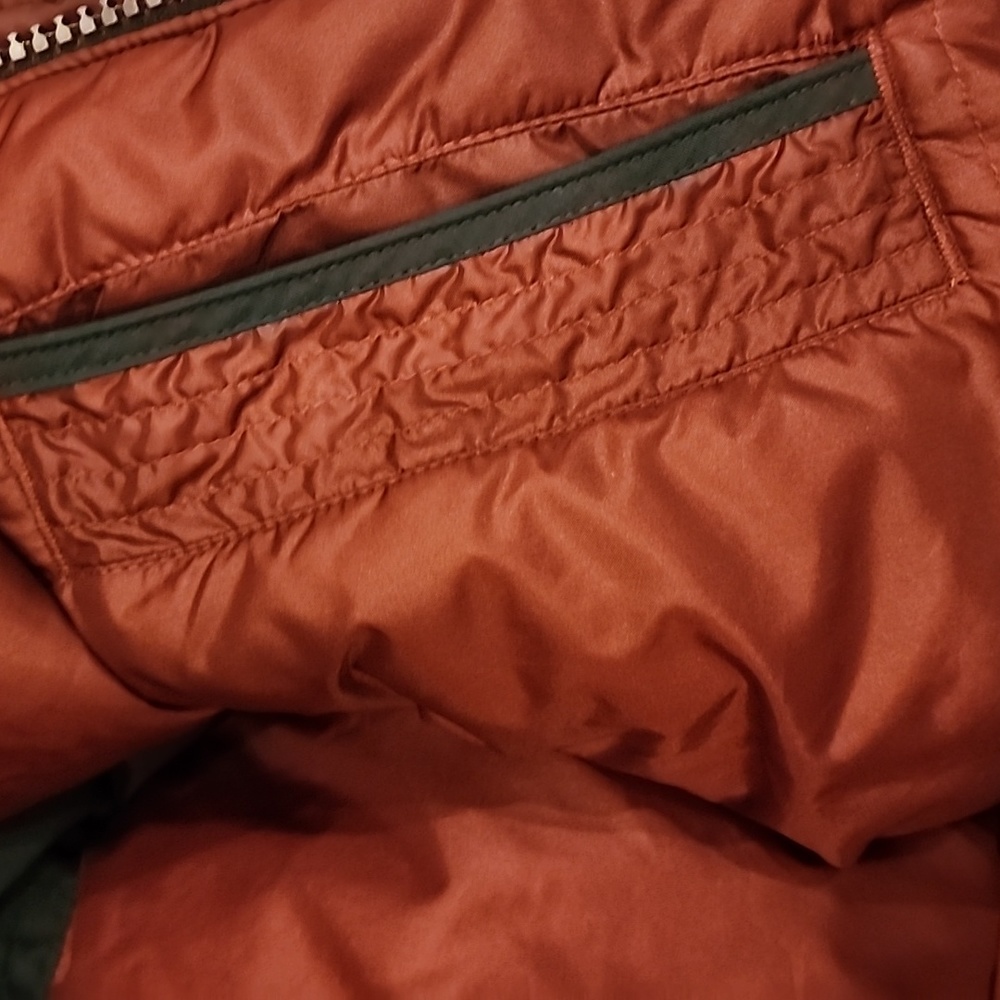 Levis Puffer coat with hood - Picture 13 of 14